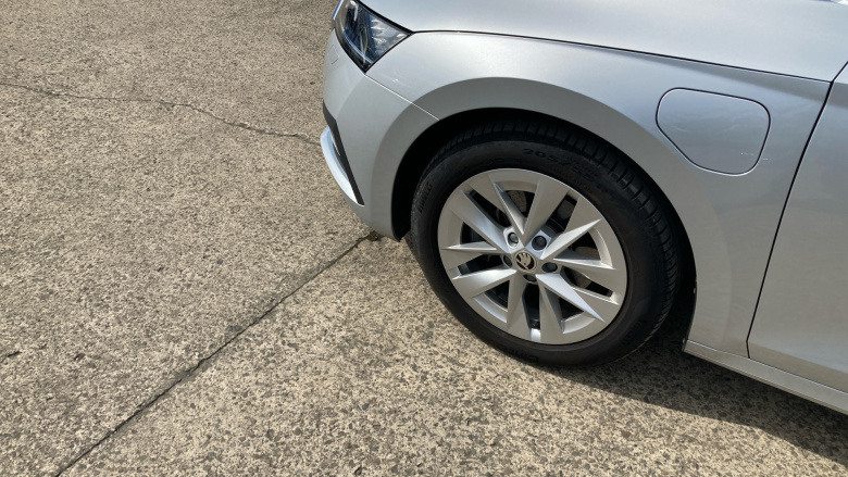 Skoda Octavia 1.4 TSI iV SE L DSG 5dr Estate